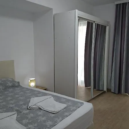 Sunshine Apartament De Silva 公寓