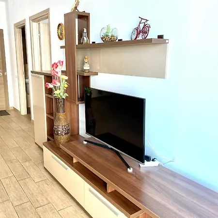 Sunshine Apartament De Silva 公寓 马马亚