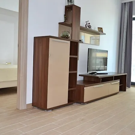 Sunshine Apartament De Silva 马马亚